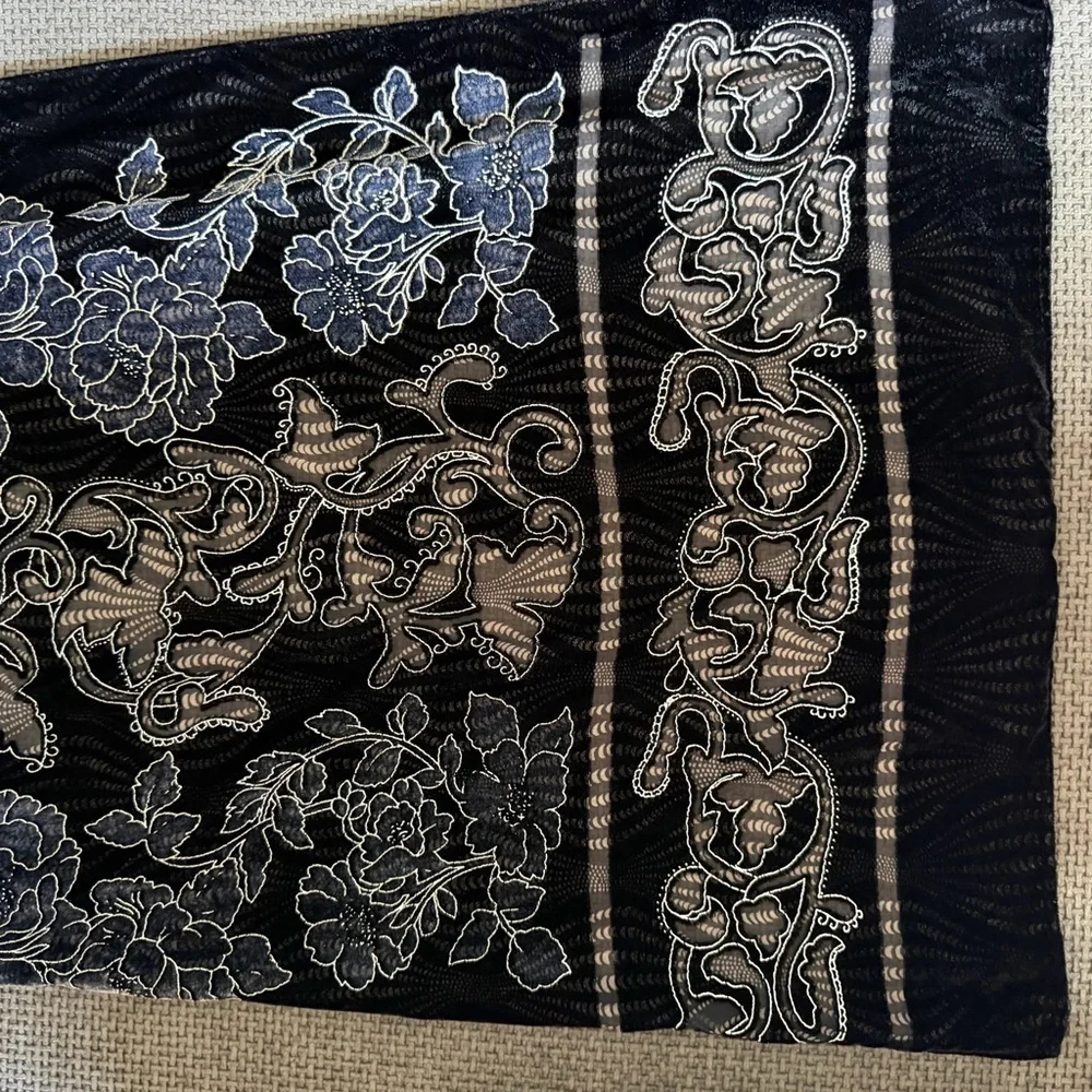 Unbranded burnout velvet